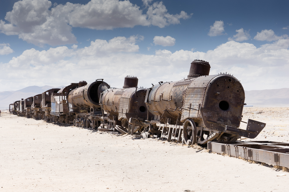 After having seen the natural wonders that the Bolivian altiplano has to offer, we were shown the Uyuni train graveyard at the end of our 4WD tour. In essence, it was just a junk pile, where also quite a few decommissioned trains had been lined up. Due to the lack of humidity they do not show a lot of rust.